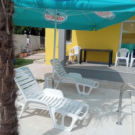 הוילה הרצג-נובי House With Pool - Mitrovic מראה חיצוני תמונה